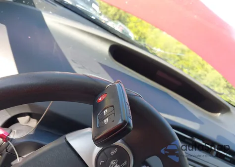 2013 Toyota Prius Two z USA, uszkodzony, nr VIN JTDKN3DU6D5637055